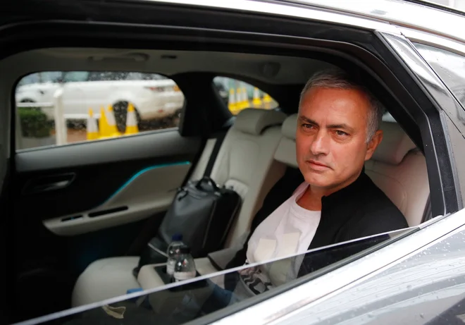 Jose Mourinho se ves čas bivanja v Manchestru ni počutil najbolje, o čemer najbolj zgovorno govori naslov njegovega 895 dni začasnega prebivališča – Lowry Hotel. Ob odjavi je klubu pustil račun v všini 600.000 evrov. FOTO: Reuters