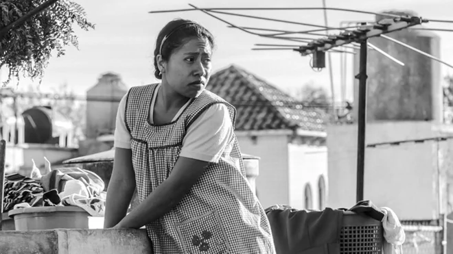 Film <em>Roma</em>, naslovljen po četrti v Ciudadu de Méxicu, je deležen skoraj samih odličnih kritik. FOTO: promocijsko gradivo