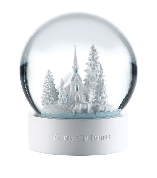 Svoje snežne krogle vsako leto izdelajo tudi prestižne veleblagovnice oziroma znamke, ta je letošnja proizvajalca porcelana Wedgwood. Foto Promocijsko Gradivo