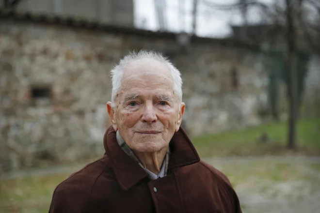 Dr. France Strmčnik je skoraj 40 let poučeval didaktiko na ljubljanski univerzi in bil med najpomembnejšimi oblikovalci slovenske in prej tudi jugoslovanske pedagoške znanstvene misli. FOTO: Jože Suhadolnik/Delo