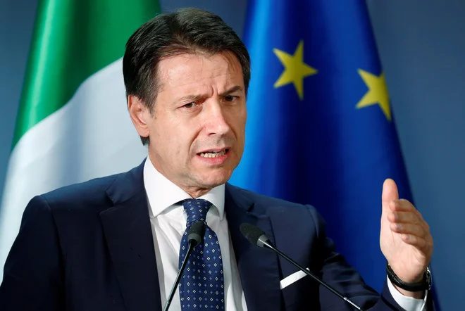 Italijanski premier Giuseppe Conte med nedavnih vrhom voditeljev EU v Bruslju. FOTO: REUTERS/Francois Lenoir