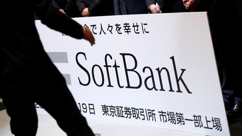 Fotografija: SoftBank je tretja največja telekomunikacijska družba na Japonskem. FOTO: Issei Kato/Reuters