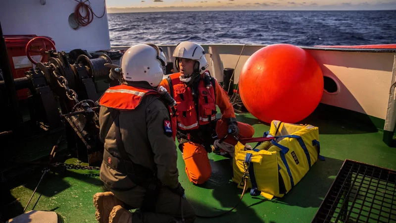 Fotografija: Samo letos je po podatkih Agencije za begunce Združenih narodov v poskusu prečkanja Sredozemskega morja do Evrope umrlo več kot 2200 migrantov. FOTO: Olmo Calvo/Afp