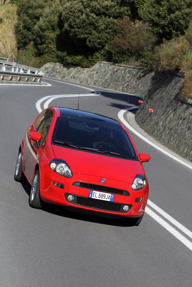 Fiat punto, eden legendarnih modelov, se je letos poslovil s trga. Naslednika ni dobil. FOTO: Fiat