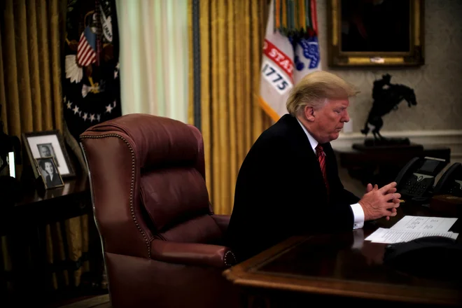 Prejšnji teden je bil destilat celega leta, v katerem je Donald Trump začel uresničevati svoje najbolj skrajne predvolilne obljube. FOTO: Reuters
