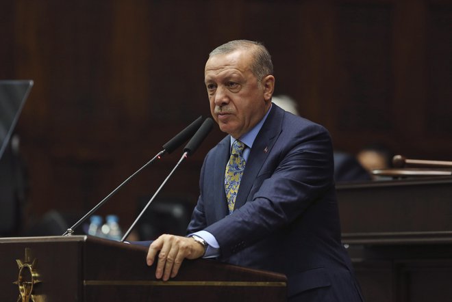 Turški predsednik Recep Tayyip Erdogan. FOTO: Ali Unal Ap