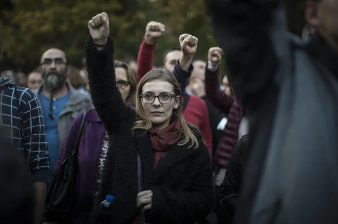 V Banja Luki se je zbrala množica podpornikov Davorja Dragičevića, Banja Luka, 5. 10. 2018 Foto Voranc Vogel/delo