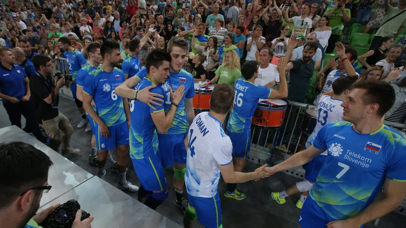 Fotografija: V lanskih kvalifikacijah za SP so bile stožiške tribune že zelo spodobno zasedene. FOTO: Tomi Lombar/Delo
