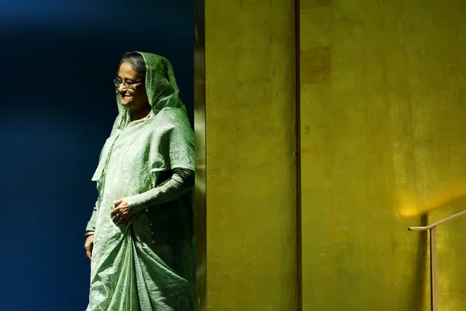 Premierko Hasino podporniki imenujejo &raquo;mati humanosti&laquo;, ker je ponudila zatočišče pripadnikom preganjane muslimanske manjšine Rohingja iz Mjanmara. FOTO: Eduardo Munoz/Reuters