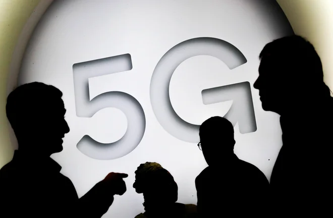 O omrežju 5g se govori vse glasneje. FOTO: Yves Herman/Reuters