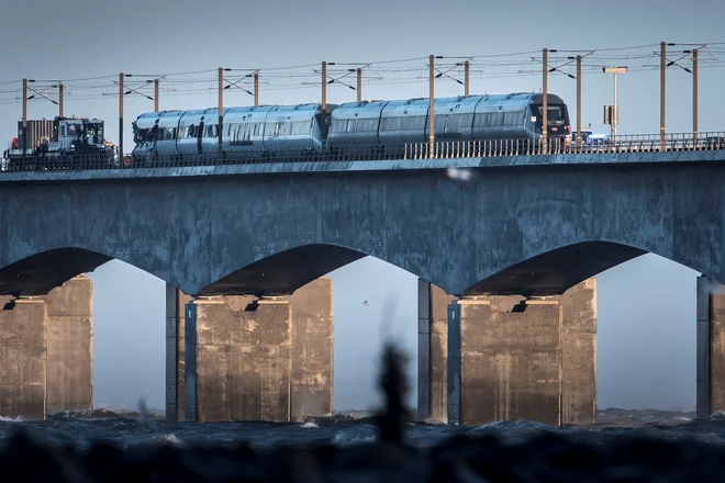 Veliki pas je tretji najdaljši viseči most na svetu z glavnim razponom 1624 metrov. FOTO: Ritzau Scanpix Reuters