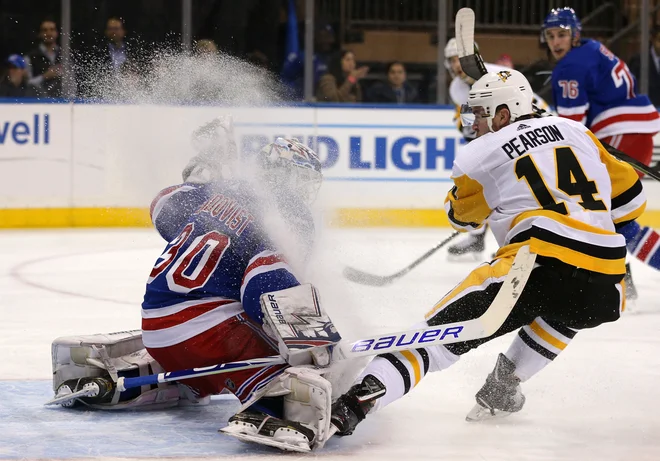 Pri zmagovalcih se je med strelce vpisal tudi Tanner Pearson. FOTO: Brad Penner/Reuters