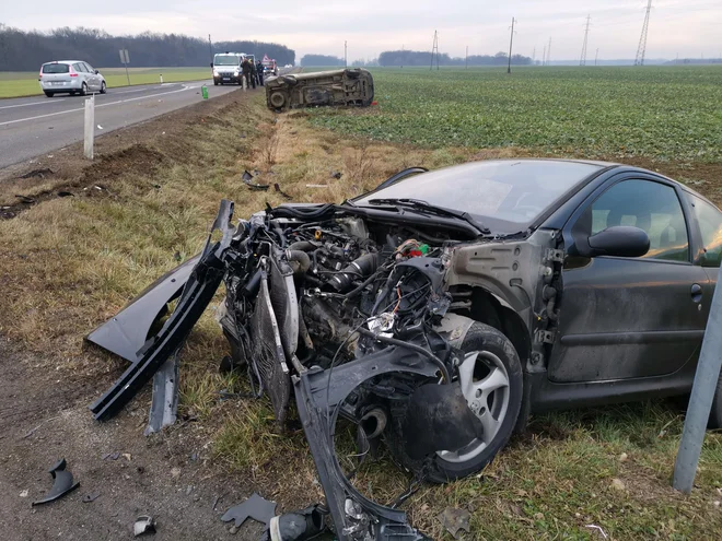 Vsaka smrt v prometni nesreči je nepotrebna. FOTO: Oste Bakal