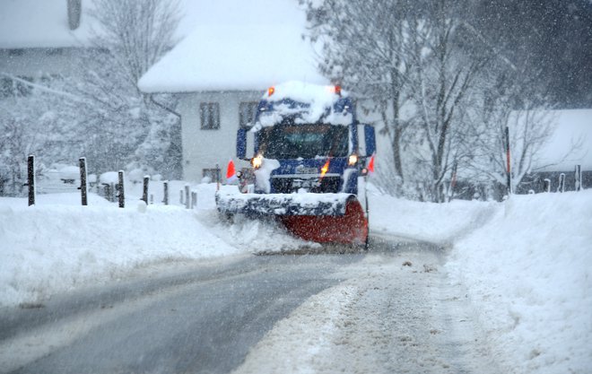 Snežna odeja v bližini Münchna FOTO: Reuters