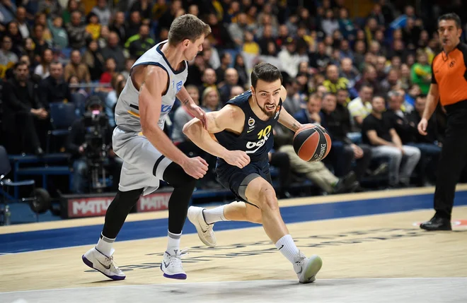 Melih Mahmutoglu (desno) je bil presenetljivo najučinkovitejši mož Fenerbahčeja. FOTO: euroleague.net