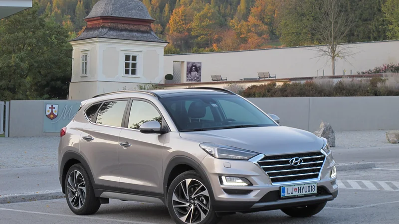 Fotografija: Hyundai tuscon je srednje veliki športni terenec, ki se spopada z močno konkurenco; njegov adut je gotovo petletna tovarniška garancija brez omejitev.