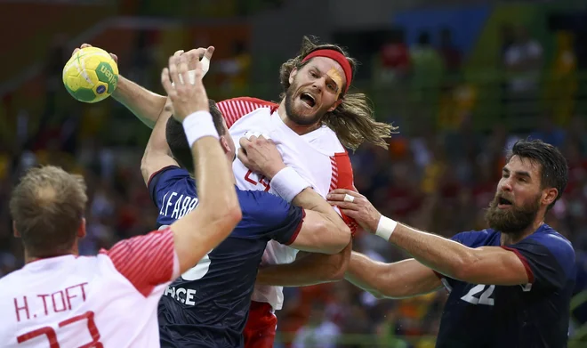 Danski strelec Mikkel Hansen je v Riu pred dvema letoma Francozom izmaknil olimpijski naslov, na domačih tleh jim bo želel še svetovnega. FOTO: Reuters