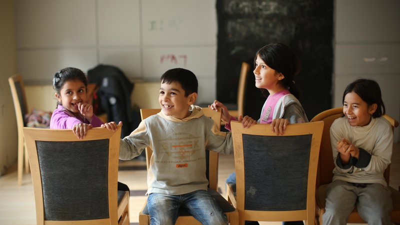 Fotografija: Končni cilj študije o premagovanju izzivov integracije, v kateri sodeluje 15 držav, je oblikovanje prakse vključevanja otrok v lokalno skupnost. Foto Jure Eržen