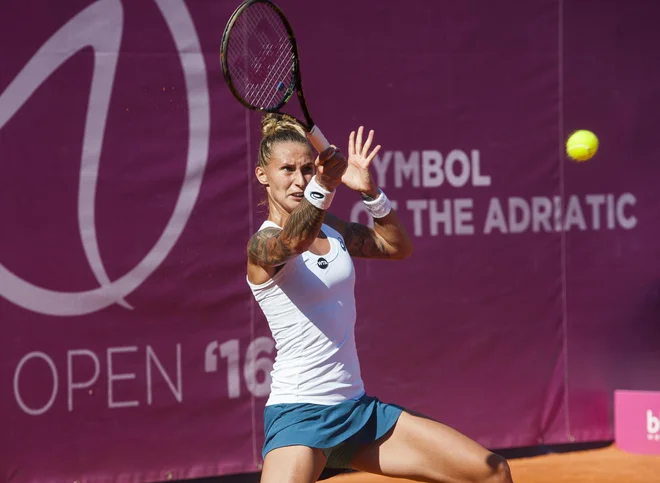 Tudi Polono Hercog čaka izjemno težek zalogaj, pomerila se bo z drugo igralko sveta Angelique Kerber. FOTO: Tom Dubravec/Cropix