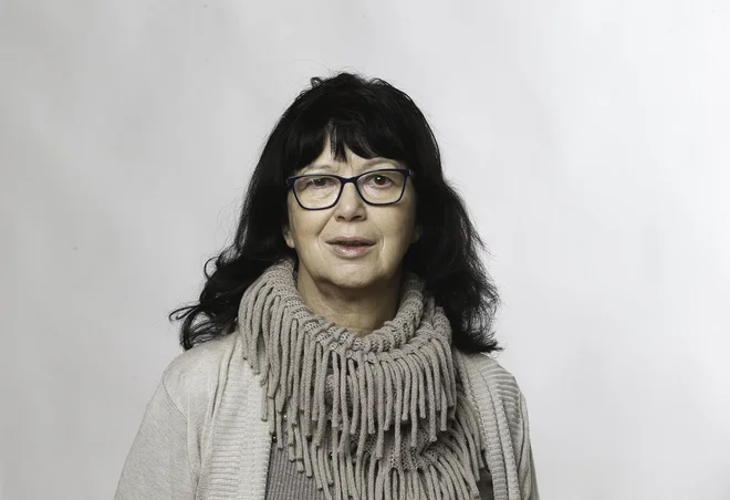 Jasna Kontler Salamon: &raquo;Zdaj sem uradno že pet let upokojena, a sem še vedno novinarka.&laquo; FOTO: arhiv Dela
