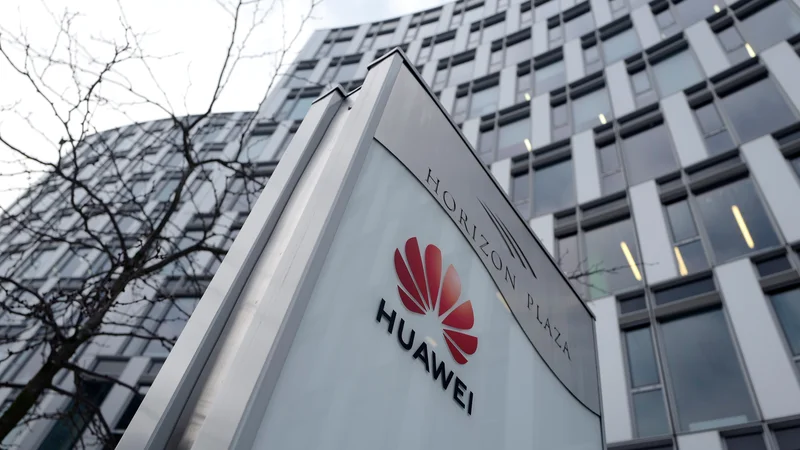 Fotografija: Telekomunikacijski gigant Huawei ima za seboj težko leto. FOTO: Kacper Pempel/Reuters