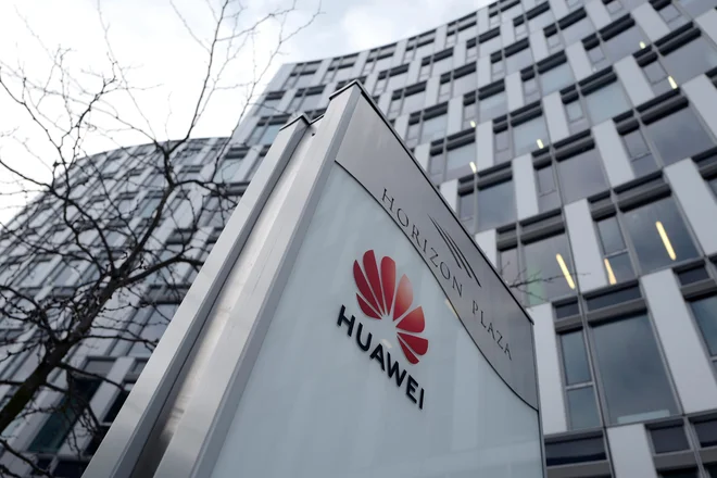 Telekomunikacijski gigant Huawei ima za seboj težko leto. FOTO: Kacper Pempel/Reuters