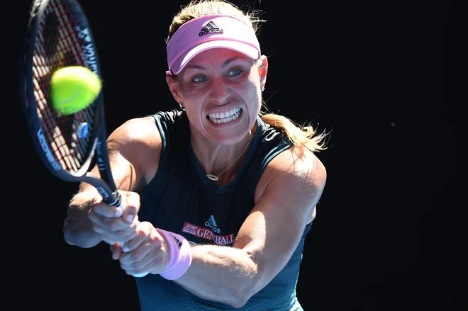 Angelique Kerber je uvodoma upravičila vlogo druge nosilke. FOTO: William West/AFP