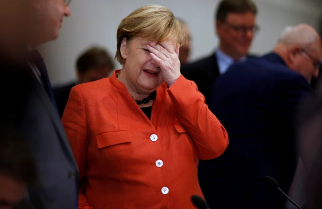 German Chancellor Angela Merkel attends a meeting of the CDU/CSU parliamentary group at the Bundestag in Berlin, Germany, November 20, 2017. REUTERS/Axel Schmidt TPX IMAGES OF THE DAY - RC13788F0660 Foto Axel Schmidt Reuters
