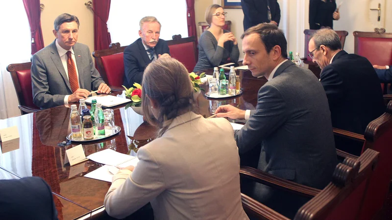 Fotografija: Predsednika vlade Furlanije-Julijske krajine Massimiliana Fedrigo je najprej sprejel predsednik Borut Pahor. FOTO: Mavric Pivk