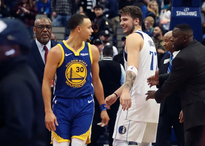 »Nimam ti kaj reči. Preprosto še naprej počni, kar počneš,« je Steph Curry rekel Dončiću. FOTO: Kevin Jairaj/USA TODAY Sports