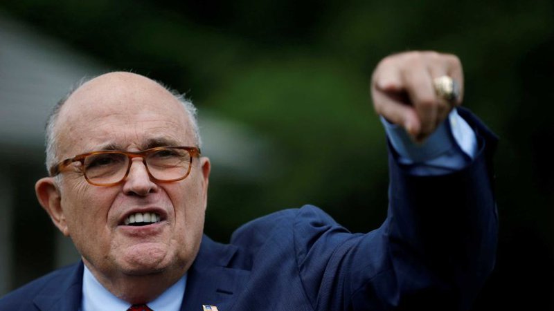 Fotografija: Predsednikov osebni odvetnik Rudy Giuliani je svoji stranki povzročil nove težave. FOTO: Reuters