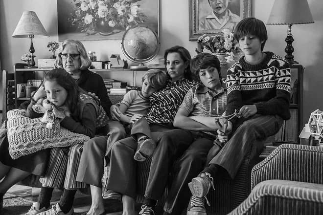 Producenti Rome so se pogajali s šestimi družbami o distribuciji filma. Vse razen Netflixa je skrbelo, ali je lahko črno-bel film komercialno uspešen. FOTO: Promocijsko Gradivo