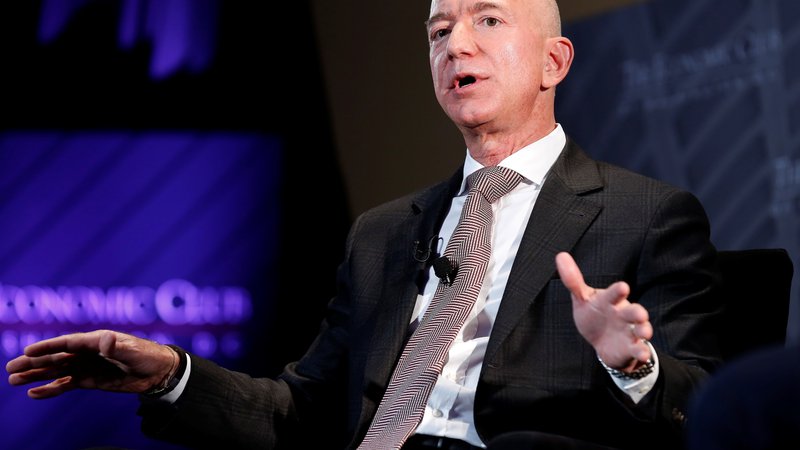 Fotografija: Ustanovitelj Amazona Jeff Bezos je svoje podjetje zagnal v garaži v Seattlu. FOTO: Joshua Roberts/Reuters