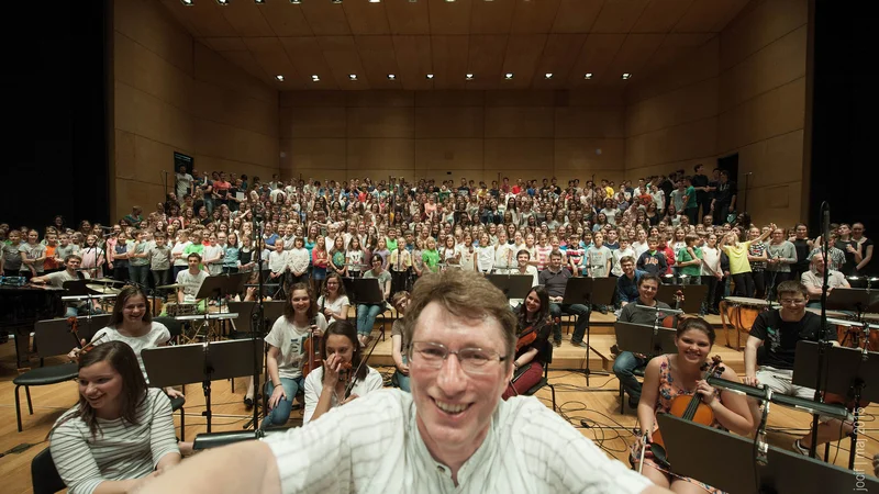 Fotografija: Damijan Močnik na koncertu zborov in orkestra Zavoda sv. Stanislava v Cankarjevem domu Foto Jana Jocif