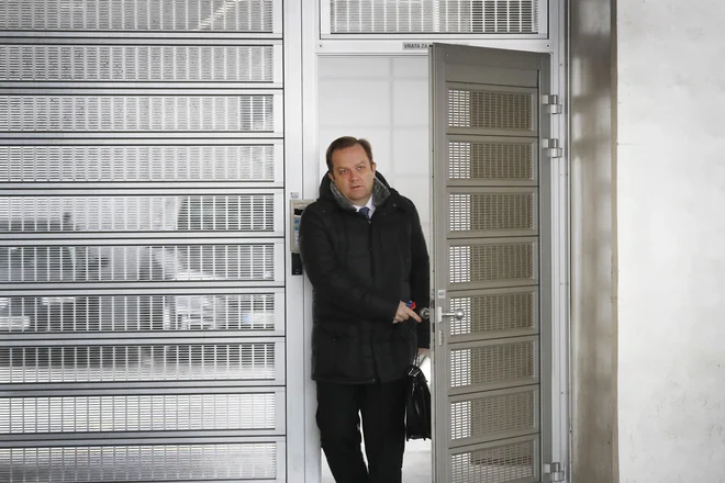 Kako dolgo bo Dejan Prešiček še kulturni minister? FOTO: Leon Vidic/Delo