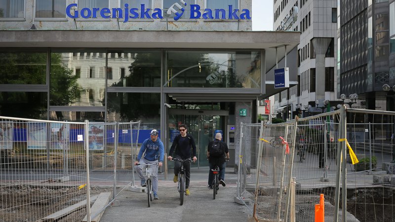 Fotografija: AIK banka je od Banke Slovenije konec oktobra dobila zeleno luč za povečanje lastniškega deleža nad 50 odstotkov. Foto Jože Suhadolnik