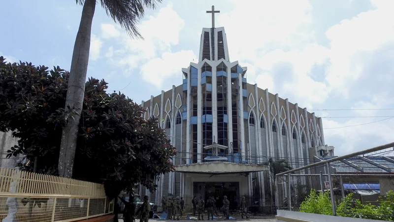 Fotografija: Na jugu Filipinov je sicer aktivnih več islamističnih skupin, vendar doslej še nobena ni prevzela odgovornost za teroristični napad. FOTO: Nickee Butlangan/AFP