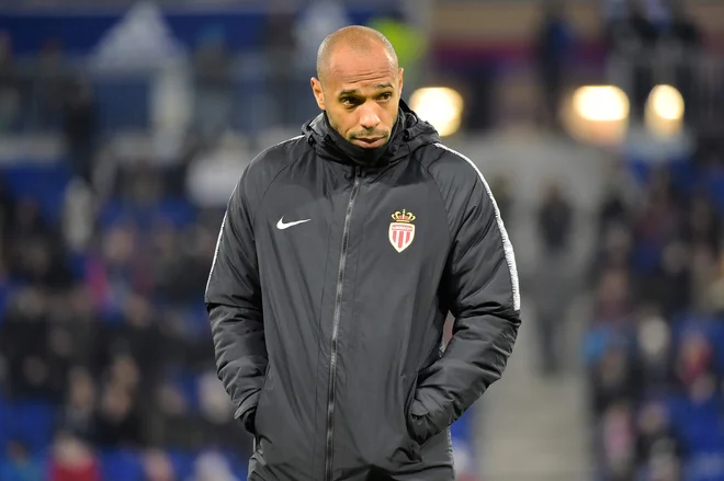 Porazi in neprimerno vedenje do igralcev so Thierryja Henryja stali službe in ugleda. Foto AFP