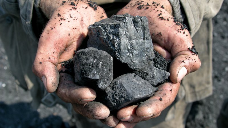 Fotografija: Zdaj premoga nihče več ne potrebuje in bo ostal v zemlji, pojasnjuje dr. Slavko Šolar. FOTO: Shutterstock