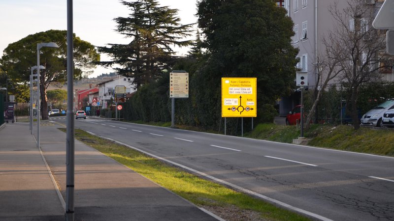 Fotografija: Hitrost na izolskih cestah umirjajo radarji. FOTO: Občina Izola