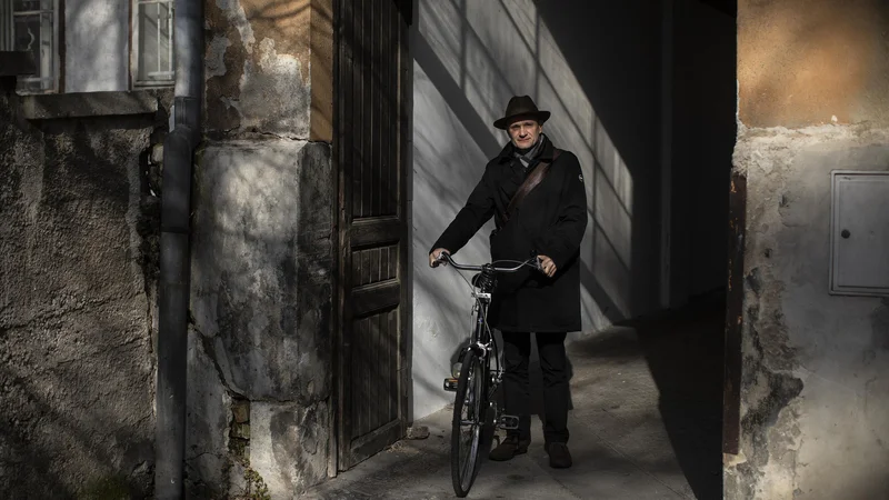 Fotografija: Dušan Šarotar, pisatelj, pesnik, publicist in scenarist. FOTO: Voranc Vogel