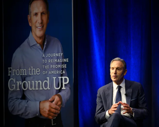 Kot neodvisni kandidat Howard Schultz ne bi imel nobene možnosti za zmago na ameriških predsedniških volitvah, a to ne pomeni, da nanje ne bi imel nobenega vpliva. FOTO: AFP