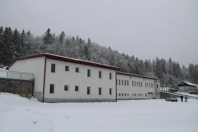 Stavba nekdanjega Nolika, ki jo je obnovila občina in v začetku tega meseca oddala v najem podjetju Duriart. FOTO: Simona Fajfar