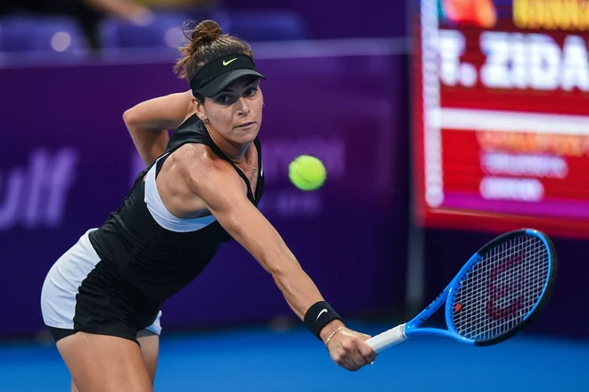 Ajla Tomljanović je bila prevcisoka ovira za Tamaro Zidanšek. FOTO: Chalinee Thirasupa/AFP