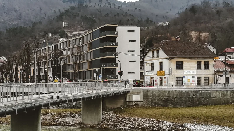 Fotografija: Povprečna starost zaposlenih v DU Idrija je 45 let. Tudi to vodi v višjo ceno oskrbnine. FOTO: Anja Intihar