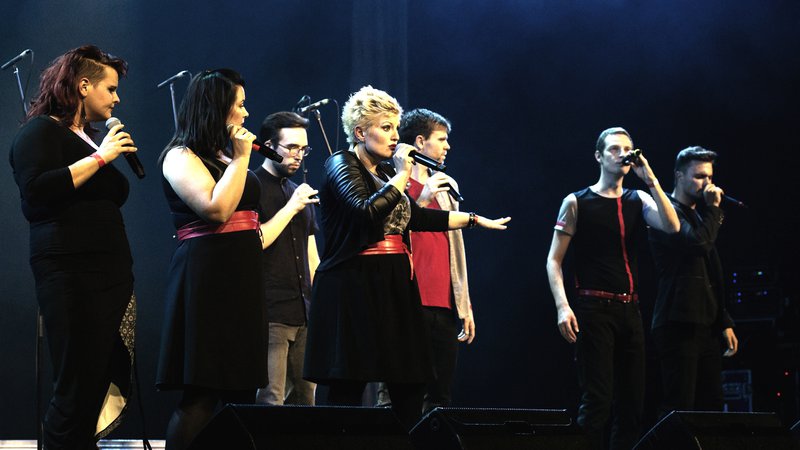 Fotografija: Jazzva potuje na izbor za vokalno pesem Evrovizije.
Foto: Nina Smrekar
