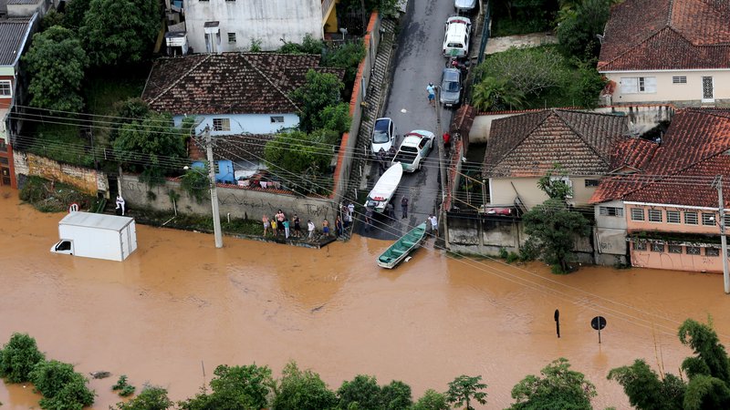 Fotografija: Nekateri predeli mesta so povsem poplavljeni. Fotografija je simbolična. FOTO: Paulo Whitaker/Reuters