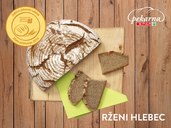 Kruh z drožmi – tradicionalni kruh Foto Spar