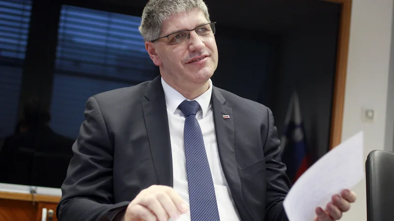 Fotografija: Boštjan Poklukar, minister za notranje zadeve vpon populistov v različnih državah komentira, da imajo pač različne države različne politike. Naša je takšna, kot je, v LMŠ zagotovo sredinska, poudarja.
FOTO: Roman Šipić