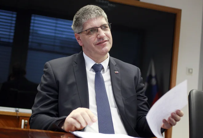 Boštjan Poklukar, minister za notranje zadeve vpon populistov v različnih državah komentira, da&nbsp;imajo pač različne države različne politike. Naša je takšna, kot je, v LMŠ zagotovo sredinska, poudarja.<br />
FOTO: Roman Šipić